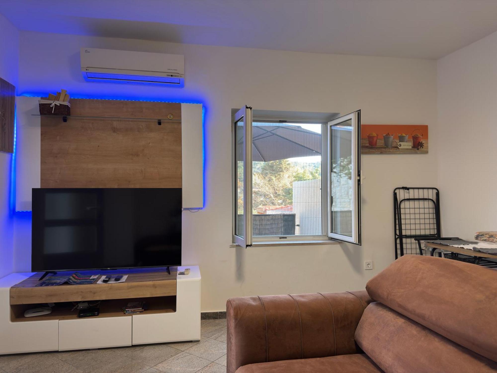 Cosy Close To Lapad Promenade And Apartment